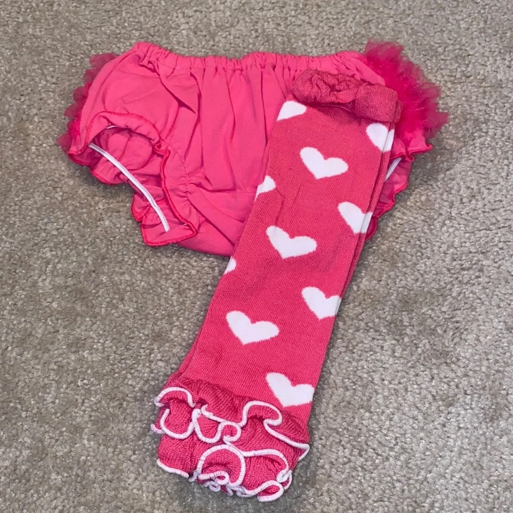 Ruffle Diaper Cover & Leg Warmer Set